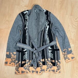 Anthropologie Konrad & Joseph Gray, Black, Peach Geometric Tie Sweater XS